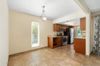 Photo #3: 230016886 Listing