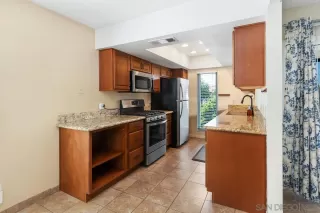 Photo #4: 230016886 Listing