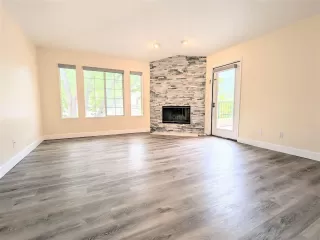 Photo #4: 230016915 Listing