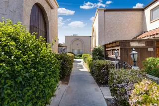 Photo #1: 230016943 Listing