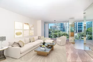 Photo #5: 230016948 Listing 