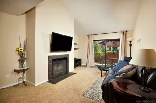 Photo #3: 230016955 Listing