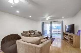 Photo #4: 230016975 Listing 