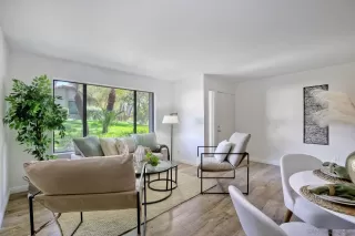 Photo #4: 230016979 Listing