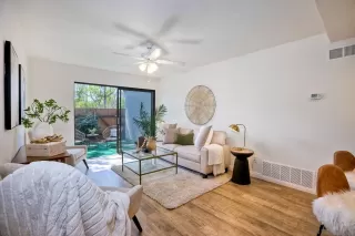 Photo #5: 230016979 Listing