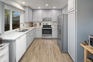 Photo #4: 230017020 Listing 