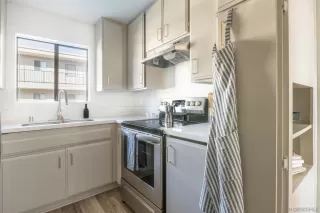 Photo #6: 230017022 Listing