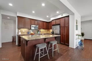 Photo #6: 230017035 Listing 