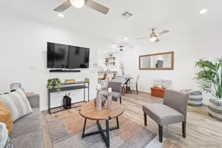 Photo #1: 230017104 Listing