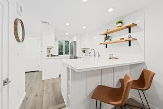 Photo #3: 230017104 Listing