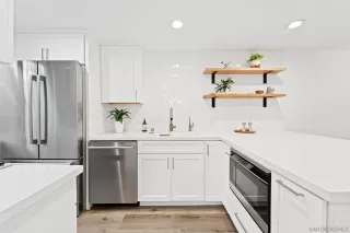 Photo #4: 230017104 Listing