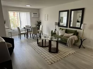 Photo #4: 230017156 Listing