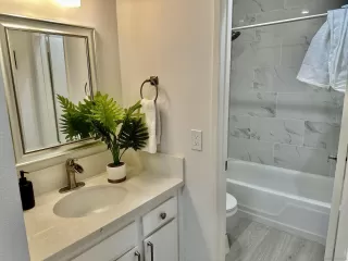 Photo #6: 230017156 Listing