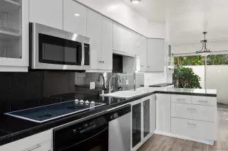 Photo #6: 230017193 Listing 