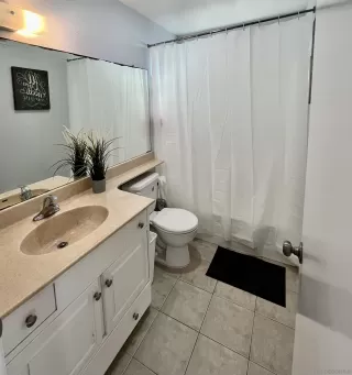 Photo #5: 230017349 Listing