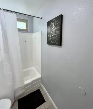 Photo #6: 230017349 Listing