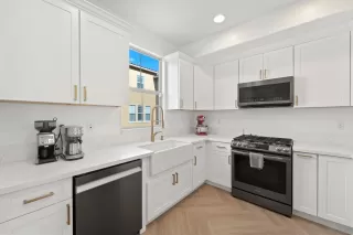Photo #3: 230017384 Listing