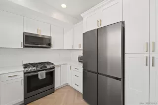 Photo #4: 230017384 Listing