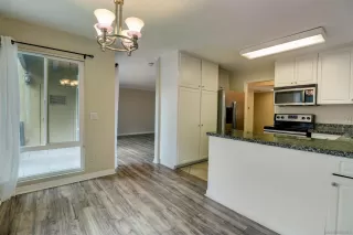 Photo #5: 230017408 Listing