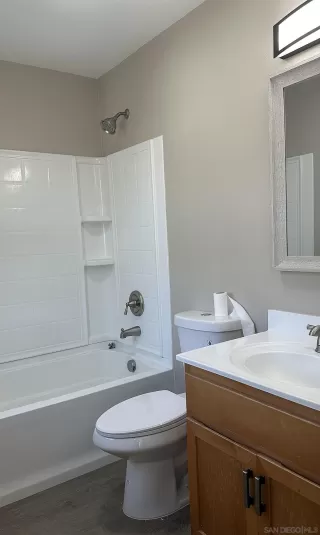 Photo #6: 230017468 Listing