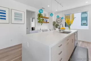 Photo #3: 230017477 Listing 