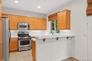 Photo #5: 230017484 Listing