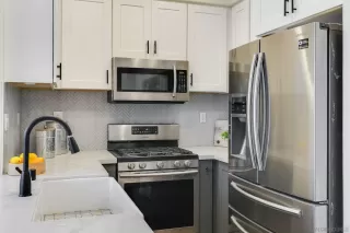 Photo #1: 230017493 Listing 