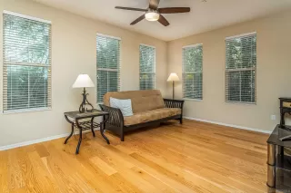 Photo #3: 230017500 Listing