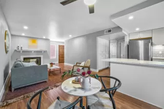 Photo #2: 230017534 Listing