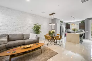 Photo #4: 230017564 Listing