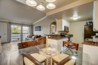 Photo #4: 230017603 Listing