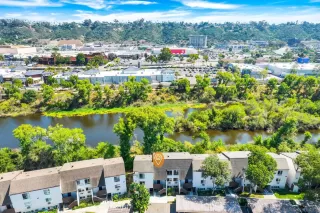 Photo #1: 230017615 Listing