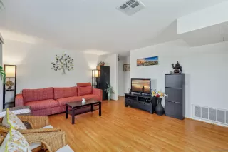 Photo #2: 230017619 Listing