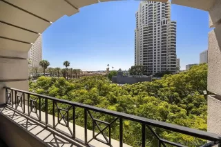 Photo #4: 230017702 Listing 