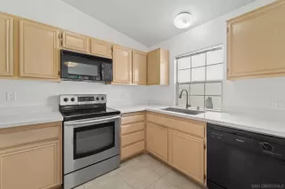 Photo #4: 230017854 Listing