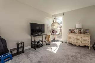 Photo #6: 230017892 Listing 