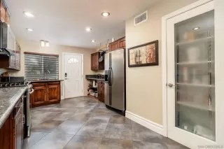 Photo #4: 230017896 Listing 