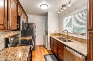 Photo #3: 230017926 Listing