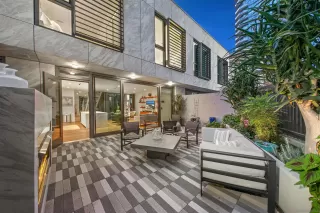 Photo #3: 230017949 Listing