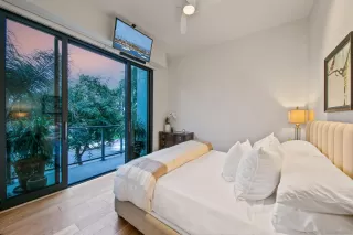 Photo #5: 230017949 Listing