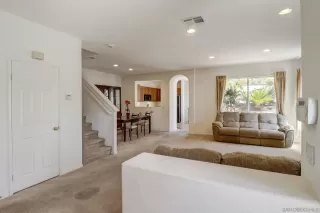 Photo #4: 230017958 Listing 