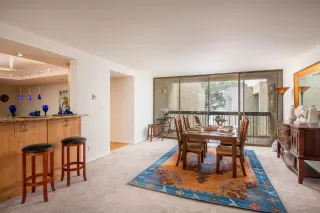 Photo #5: 230017974 Listing