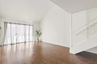 Photo #6: 230018003 Listing