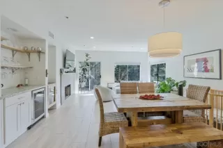 Photo #3: 230018019 Listing