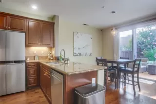 Photo #5: 230018056 Listing