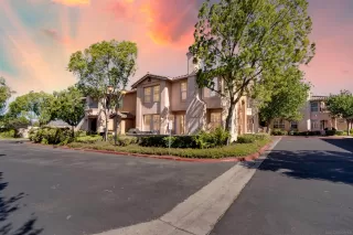 Photo #3: 230018071 Listing