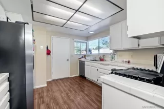 Photo #6: 230018168 Listing 