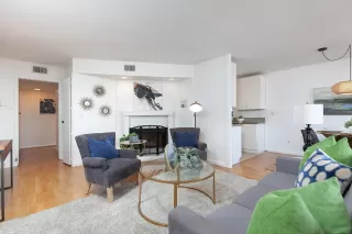 Photo #3: 230018200 Listing 