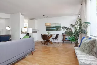 Photo #5: 230018200 Listing 