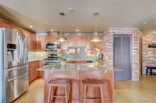 Photo #3: 230018205 Listing